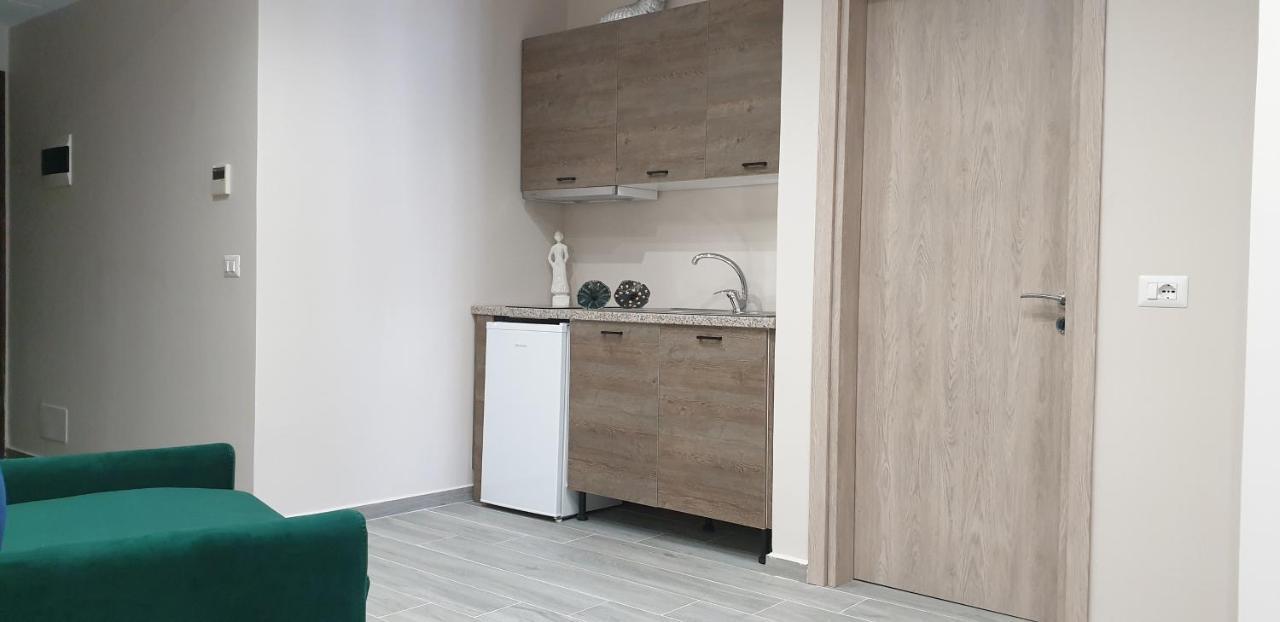 Afrodite Suites Sarande Exterior photo
